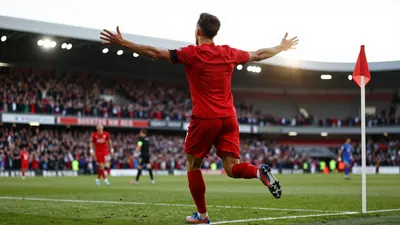 Niklas Castro scoret to mål da Brann med ti mann snudde til 2-1-seier over Lincoln Red Imps i sin første kamp i...